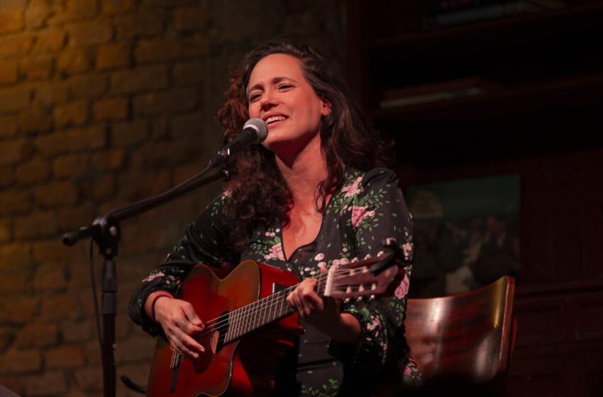  Tiê apresenta show ‘Cartas de Amor’ dia 10 de julho no Teatro Paulo Pontes
