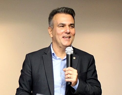 Sérgio Queiroz desiste de candidatura ao Senado em 2026 e reforça foco na atuação religiosa