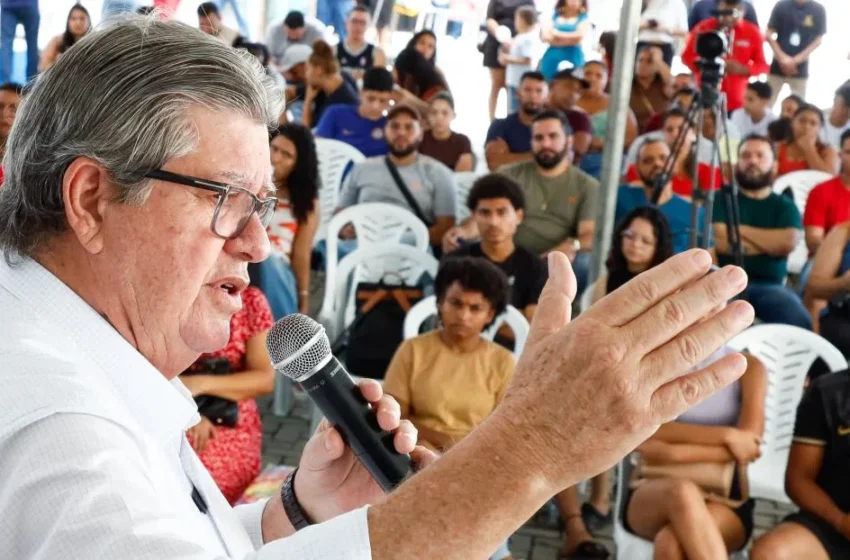 João Azevêdo inaugura obras de educação e infraestrutura e comanda plenária do Orçamento Democrático no Curimataú paraibano