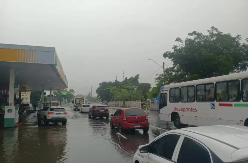  João Pessoa segue com alerta amarelo e Defesa Civil mantém equipes de prontidão