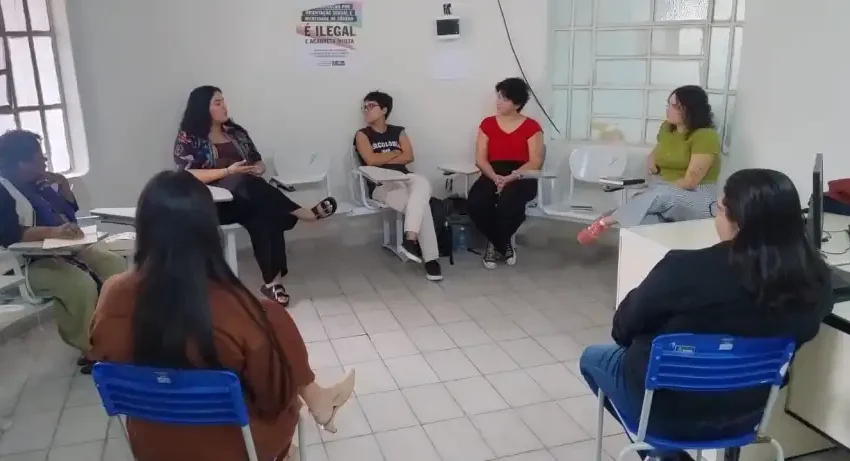 Encontros terapêuticos para mulheres lésbicas, cis e trans são realizados na Coordenadoria LGBT