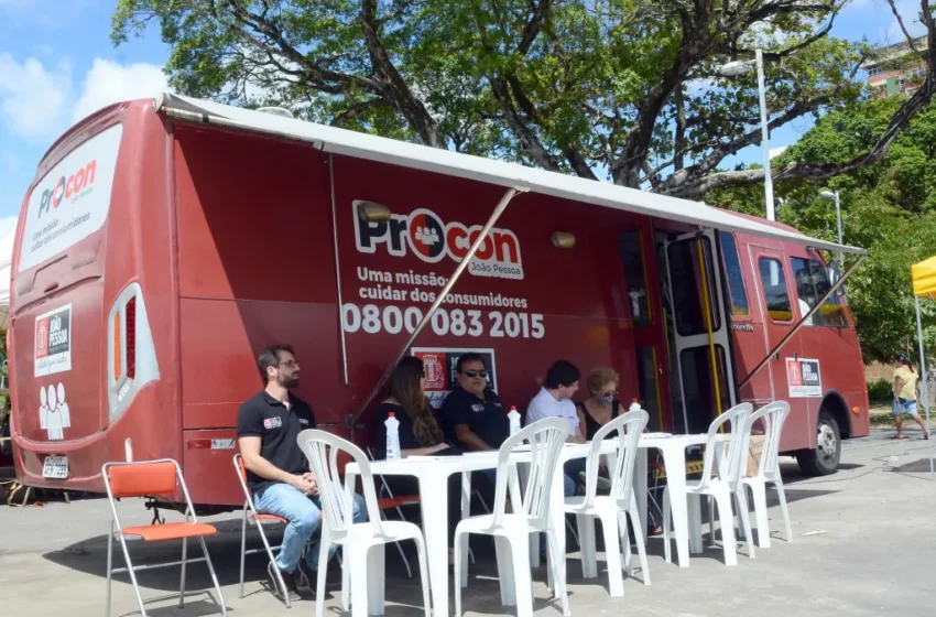  Ônibus do serviço itinerante do Procon-JP estaciona no Bairro São José neste sábado