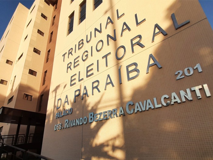 Disparo atinge prédio de juíza eleitoral em Cabedelo e PF apura possível ameaça ligada à cassação de políticos