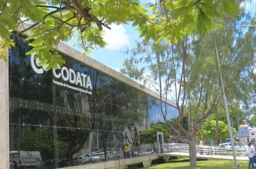  Princípio de incêndio atinge prédio da Codata no Centro Administrativo Estadual, em João Pessoa