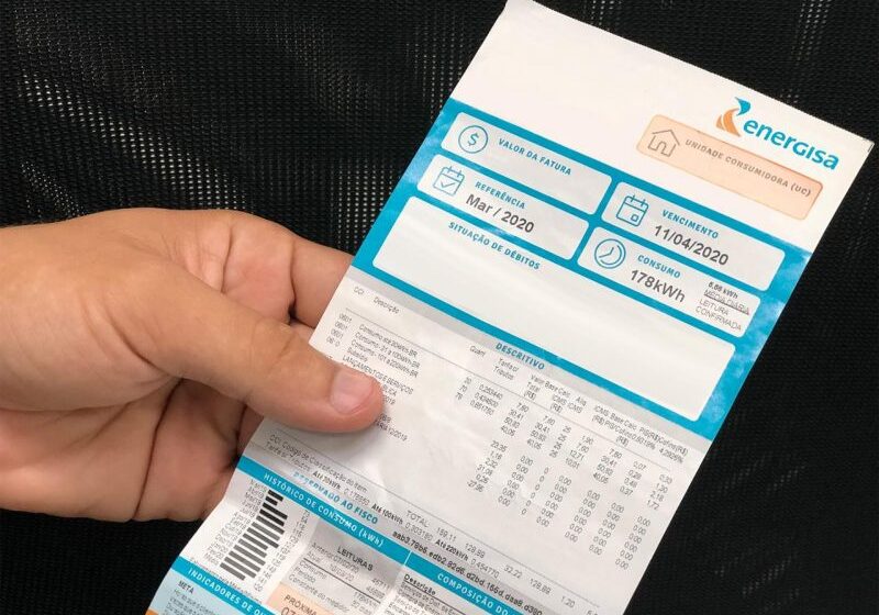 Conta de luz ficará mais cara a partir de sexta-feira (1º) com acionamento da Bandeira Tarifária Vermelha 2, informa Aneel