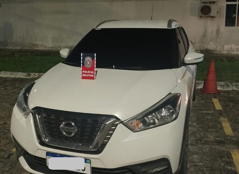 Polícia Militar prende cinco suspeitos de roubo de veículos em João Pessoa; carro roubado foi recuperado