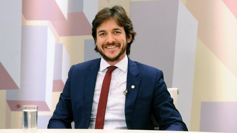  “Ninguém é candidato a vice”: Pedro Cunha Lima recusa convite de Efraim para compor chapa em 2026