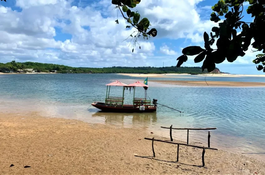  Homem é encontrado morto na praia da Barra de Gramame, em João Pessoa