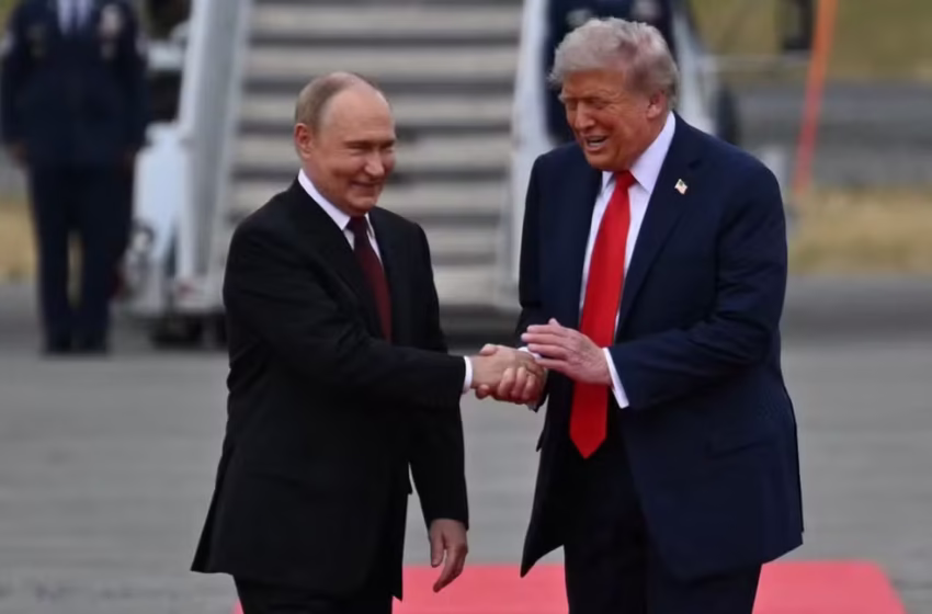  Trump minimiza falta de acordo com Putin e defende negociação por paz duradoura