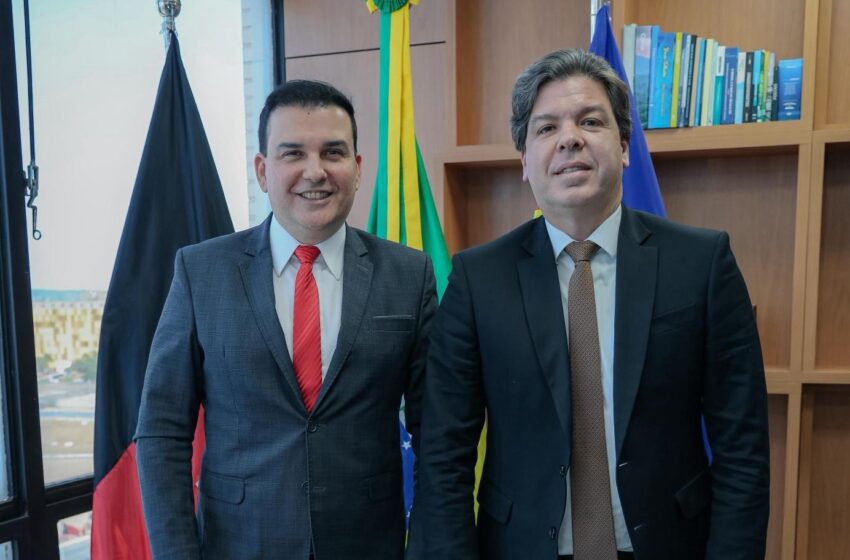  Presidente do Sistema Master de Comunicação se Reúne com Ministro das Comunicações