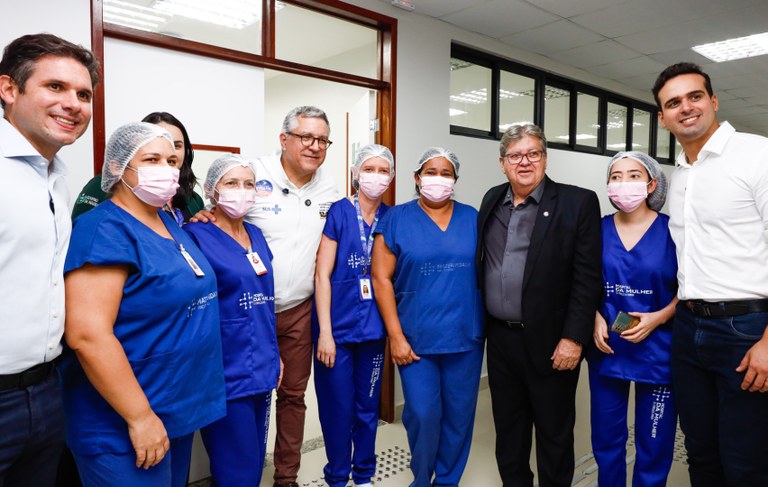  João Azevêdo e ministro Alexandre Padilha entregam Hospital da Mulher em João Pessoa e celebram estrutura moderna e humanizada nos 440 anos da capital