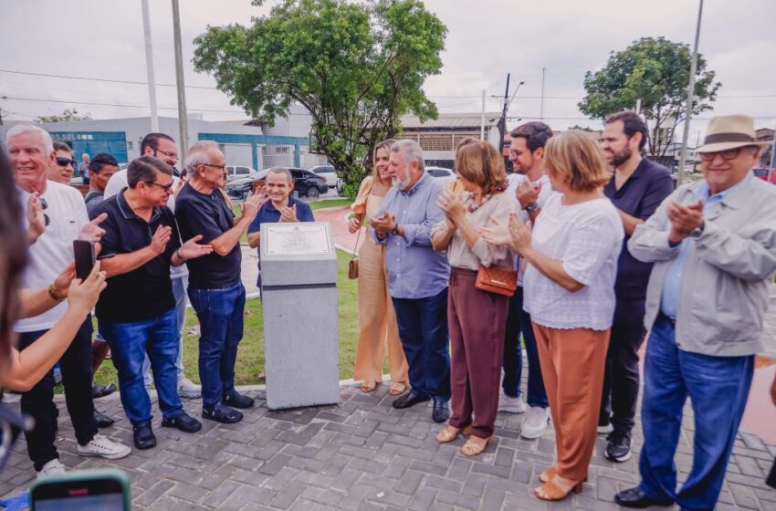  Cícero Lucena entrega 20ª praça construída desde 2021 e celebra mais de R$ 34 milhões em obras de infraestrutura