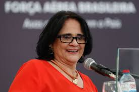  Senadora Damares Alves reage a vídeo que acusa influenciador de sexualizar crianças