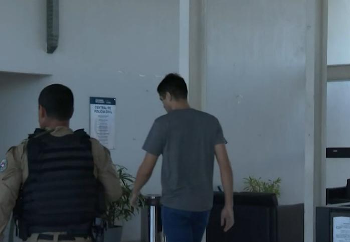 Policiais são presos em operação do Gaeco por atuar como seguranças de Hytalo Santos