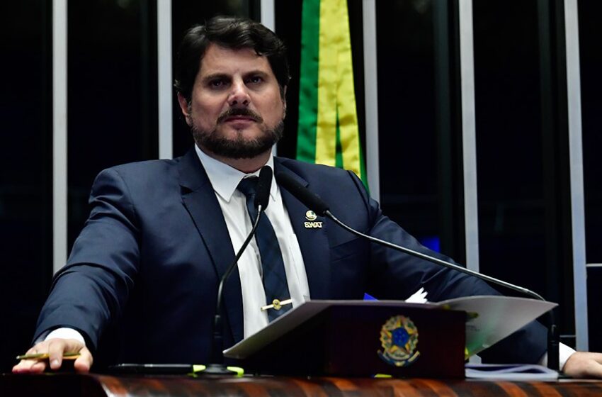 Senador Marcos do Val usará tornozeleira eletrônica após descumprir ordem do STF
