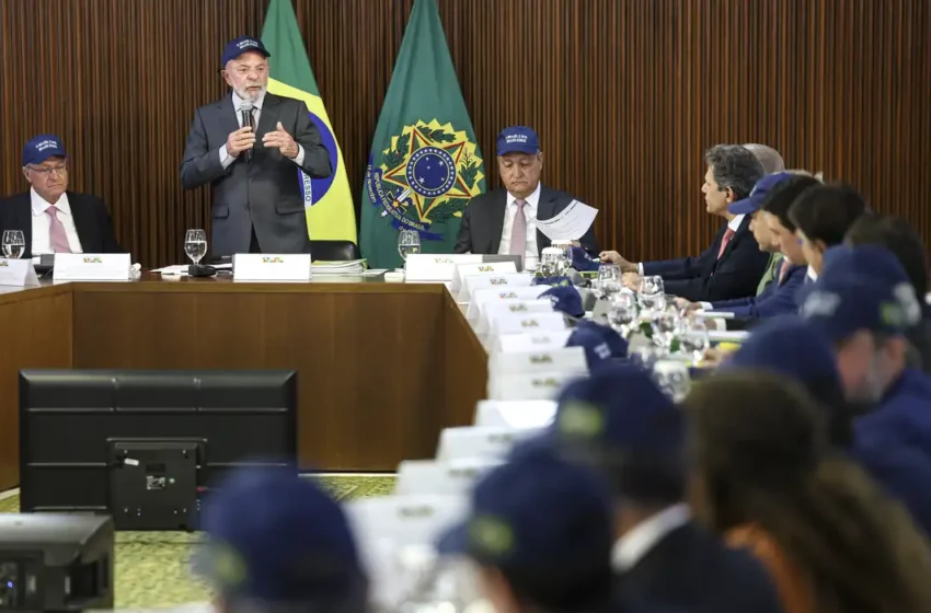 Lula reafirma soberania e diz que Brasil não aceitará ofensas