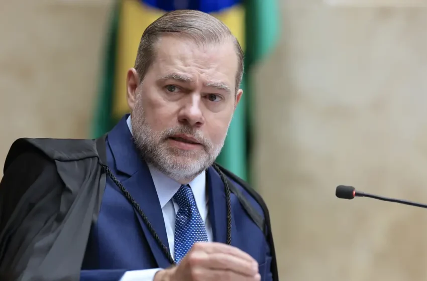  Toffoli dá prazo de dez dias para Câmara se manifestar sobre PEC da Blindagem