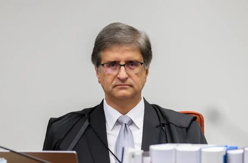  PGR diz que denúncia contra Eduardo Bolsonaro e Paulo Figueiredo não encerra investigações sobre tarifaço dos EUA