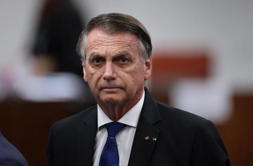 Bolsonaro não comparecerá a julgamento no STF sobre plano de golpe, diz defesa
