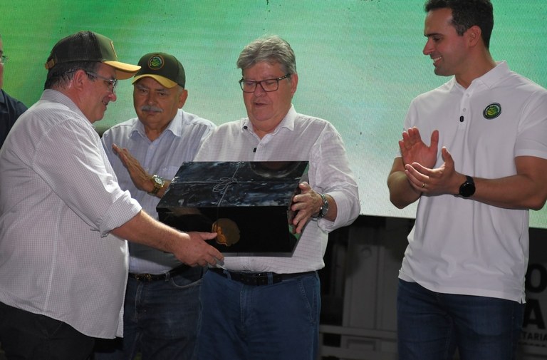  Governador João Azevêdo abre a Expofeira Paraíba Agronegócios 2025 e ressalta investimentos no setor agropecuário