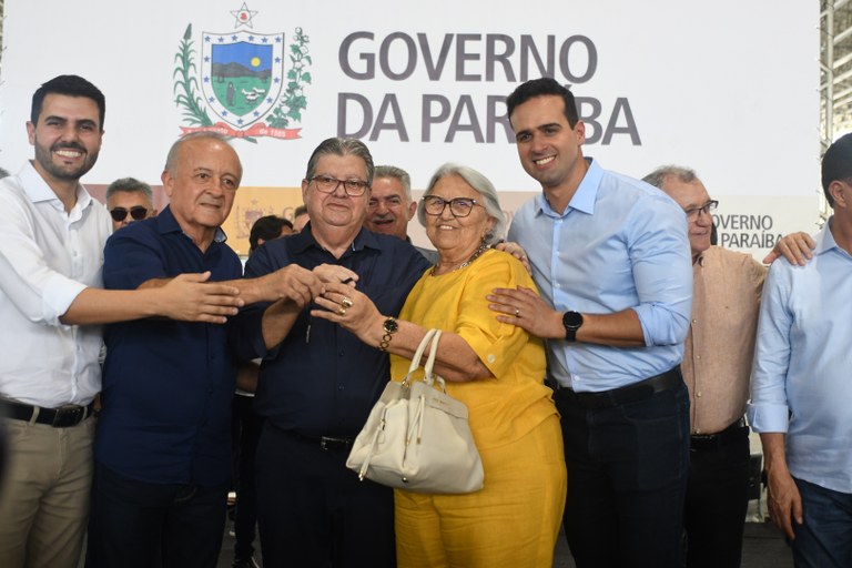 Paraíba acelera pela Educação: 104 novos ônibus escolares reforçam transporte de estudantes em todo o estado