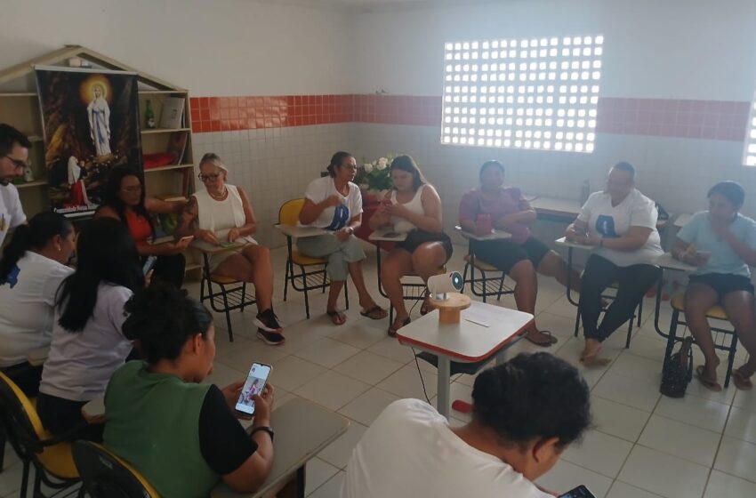  Comunidade rural de Algodão de Jandaíra participa de oficina gratuita de mídias sociais