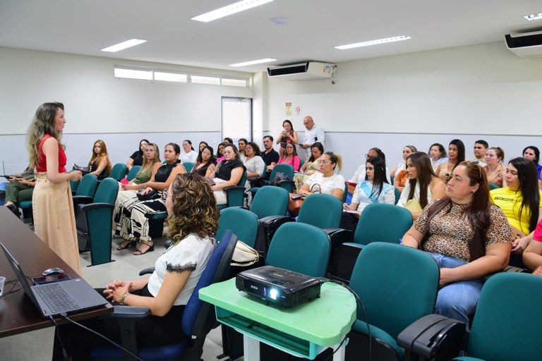  Governo da Paraíba lança projeto de capacitação para profissionais do SUAS em 18 municípios do Sertão