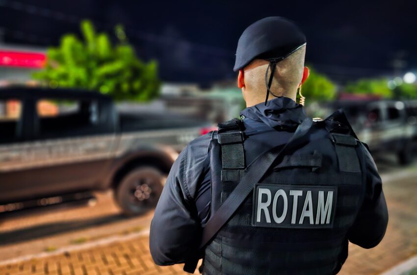  Homem é preso por tráfico e mulher por desacato durante operação policial em Sousa (PB)