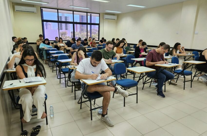  Secretaria Municipal de Saúde publica editais com 87 vagas para residências médica e multiprofissional