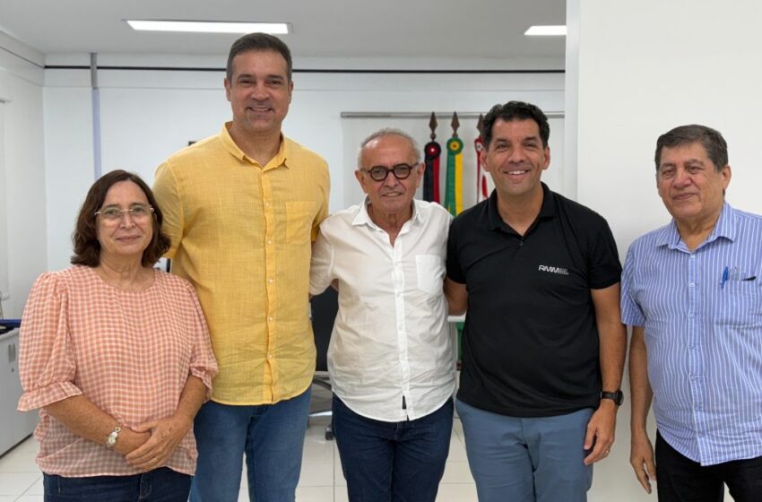 Cícero Lucena avança em parceria para instalação de shopping social e cultural no Centro de João Pessoa