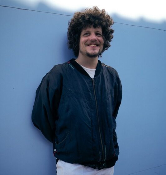  Chico Chico apresenta turnê “Estopim” em João Pessoa e Campina Grande em outubro