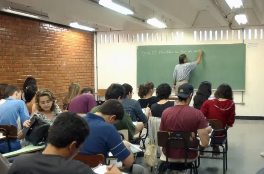  Ensino superior no Brasil amplia salários, mas evasão no 1º ano preocupa, aponta OCDE