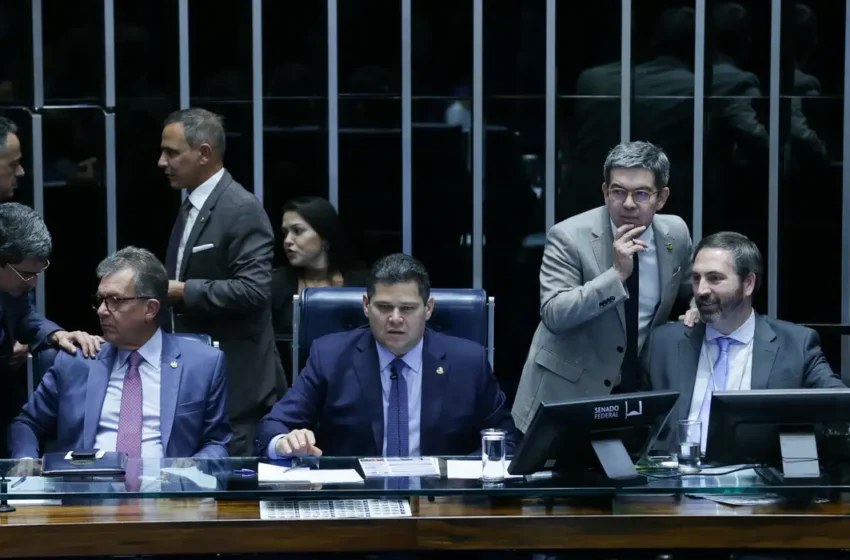  Senado aprova projeto para reduzir impacto do tarifaço dos EUA sobre exportadores