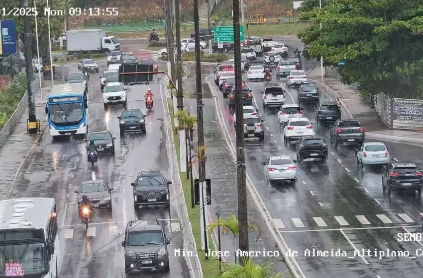 Semana começa com tempo instável e chuvas leves em João Pessoa