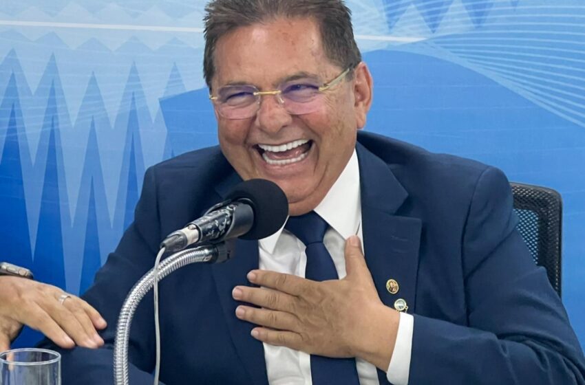  Adriano Galdino surpreende em pesquisas e reforça pré-candidatura ao governo da Paraíba