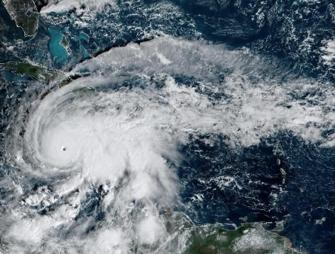  Furacão Melissa deixa rastro de destruição e entra para a história como a tempestade do século na Jamaica