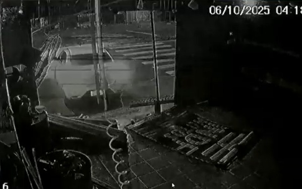Loja de motos é arrombada e tem capacetes furtados durante a madrugada em João Pessoa