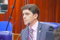  Tovar Correia avalia futuro político após deixar PSDB e cogita filiação ao MDB