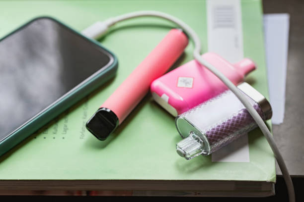  “Epidemia de Vapes”: OMS denuncia táticas da indústria para atrair menores