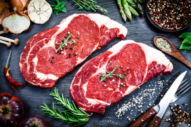  Mesmo com tarifas dos EUA, carne brasileira quebra recorde de exportação e conquista novos mercados