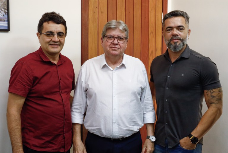  Governo da Paraíba anuncia atualização do PCCR dos jornalistas e implantação do PCCR da Orquestra Sinfônica