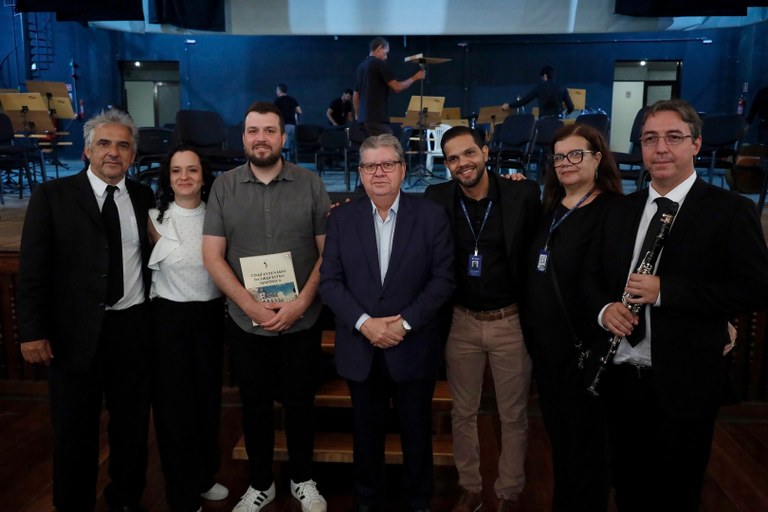  João Azevêdo prestigia concerto pelos 80 anos da OSPB e reforça investimentos do Governo na cultura da Paraíba