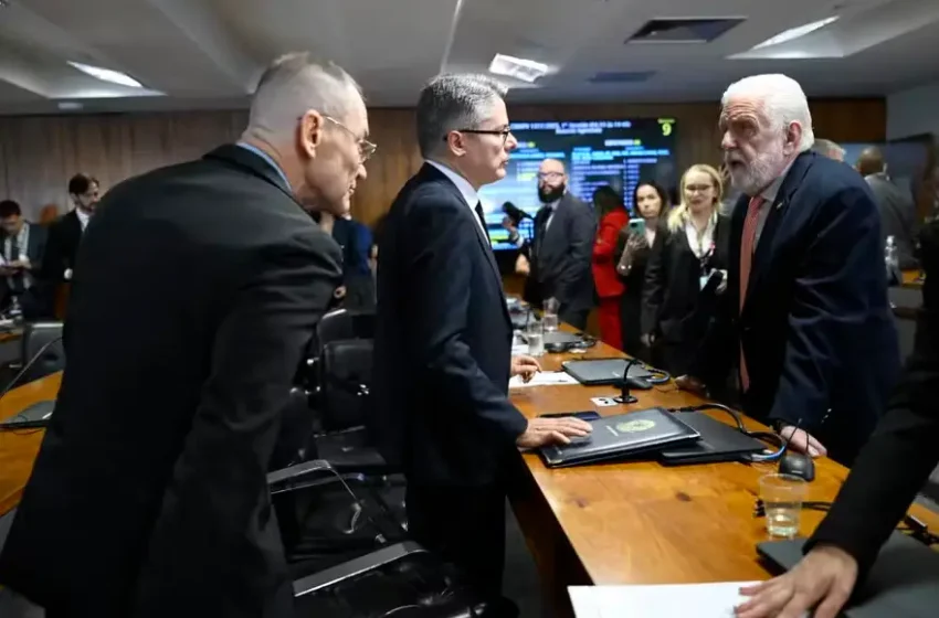  CPI do Crime Organizado inicia primeiras oitivas com diretores da Polícia Federal