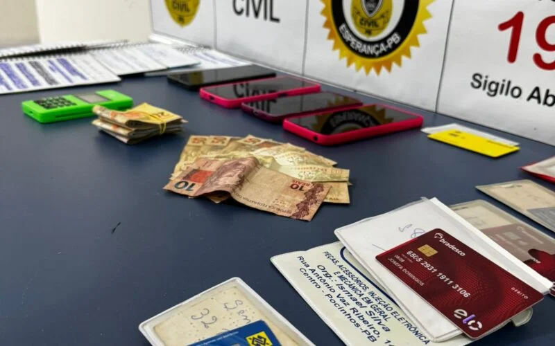  Homem é investigado por fraude contra idosos e tem cartões de crédito apreendidos na Paraíba