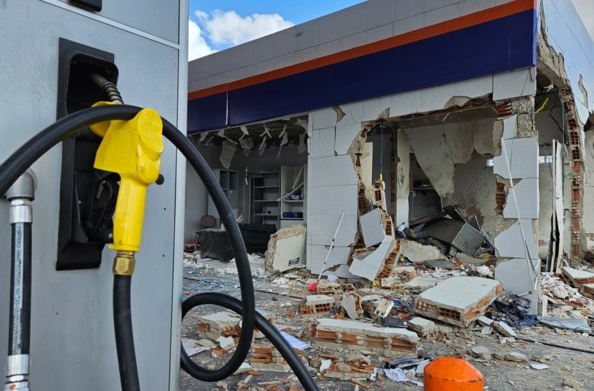  Cofre de posto é explodido durante assalto nesta madrugada em Galante, distrito de Campina Grande