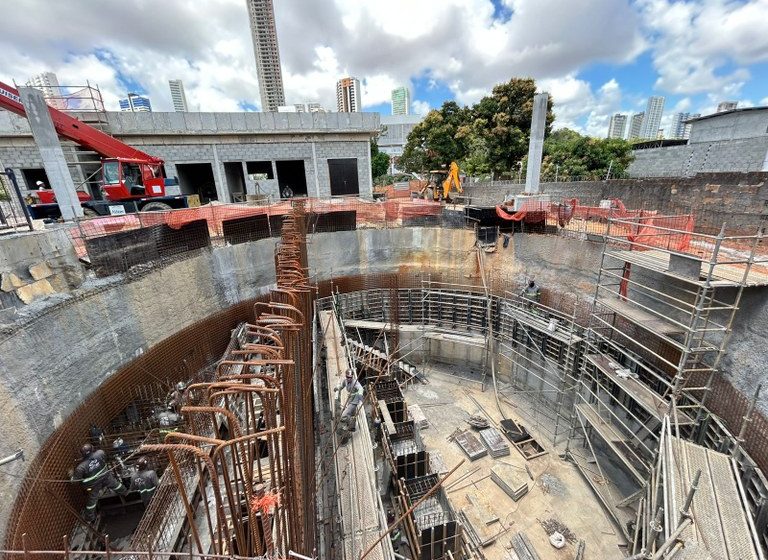  Cagepa fecha trecho da Avenida Tancredo Neves para obras de nova estação elevatória