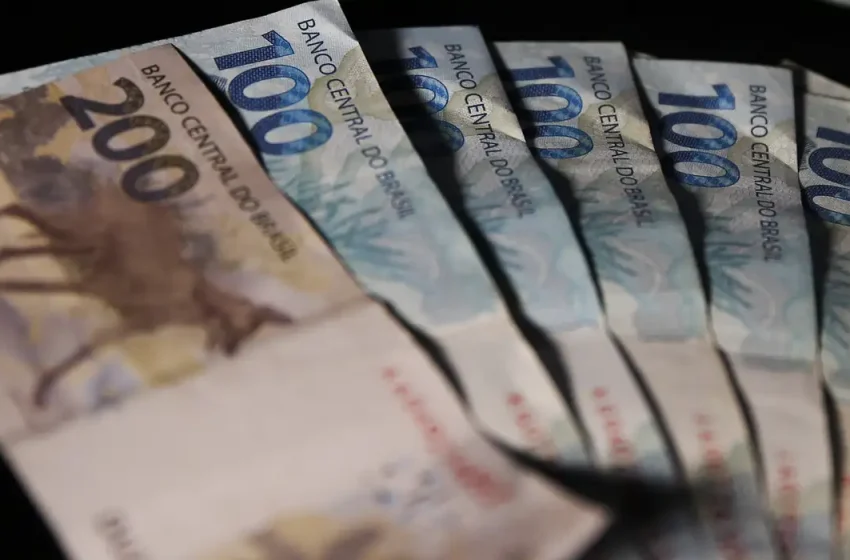  Dívida Pública Federal sobe 1,62% em outubro e chega a R$ 8,25 trilhões