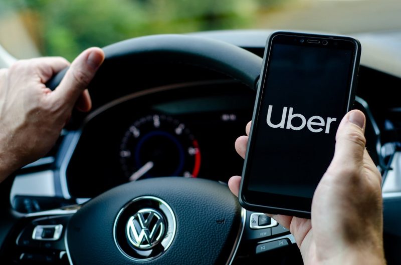  Uber vai contar com botão de emergência para acionar a PM na Paraíba