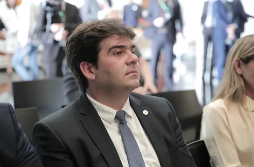  Eduardo Carneiro critica acordo antecipado para comando da ALPB e fala em “desrespeito aos eleitores”