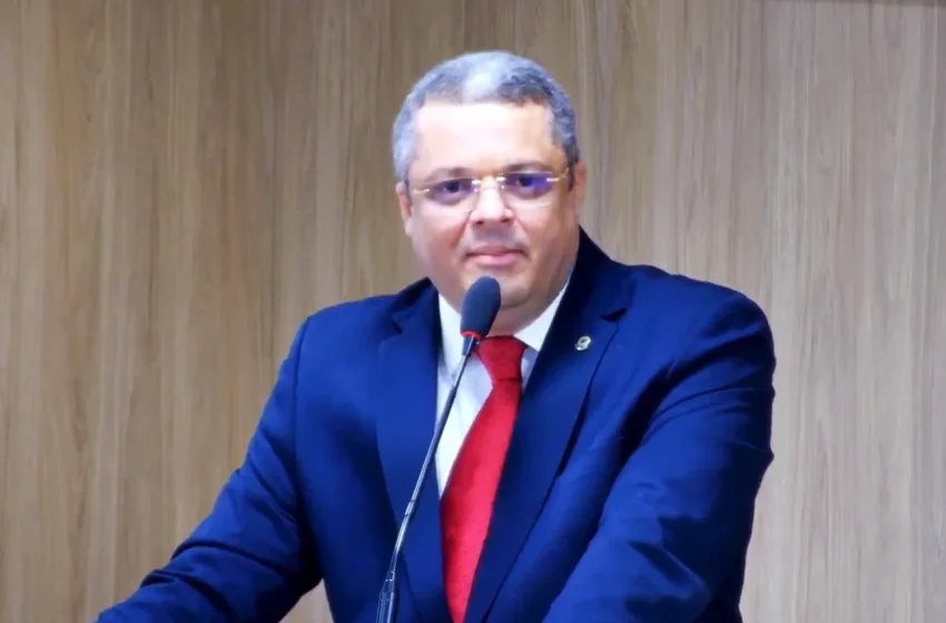  Edvaldo Neto lidera pesquisa para Prefeitura de Cabedelo após cassação de André Coutinho